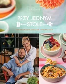 Książki kucharskie - Przy jednym stole. 100 przepisów z mięsem i wegańskich - miniaturka - grafika 1
