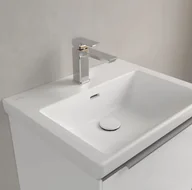 Umywalki - Villeroy & Boch Subway 3.0 Umywalka meblowa 55x44 cm z przelewem jeden otwór na baterię biały mat z powłoką CeramicPlus 4A70F4RW - miniaturka - grafika 1