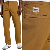 Spodnie męskie - Lee RELAXED WORKWEAR CHINO LUŹNE BRĄZOWE SPODNIE MATERIAŁOWE CHINOS W32 L32 - miniaturka - grafika 1