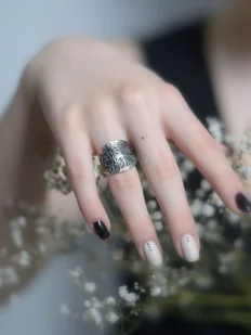 Pierścionek srebrny - Liściasty szary - Pierścionki - miniaturka - grafika 1