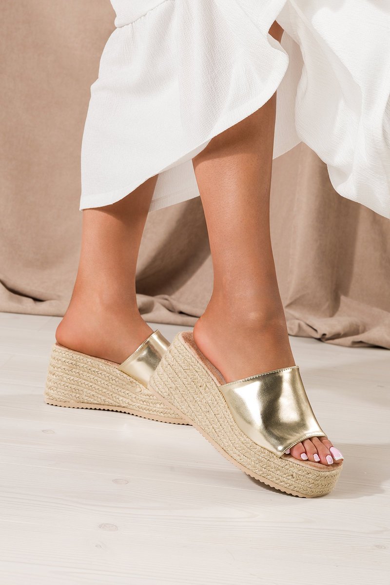 Złote Klapki Damskie Espadryle Na Koturnie Carla 100-401-36