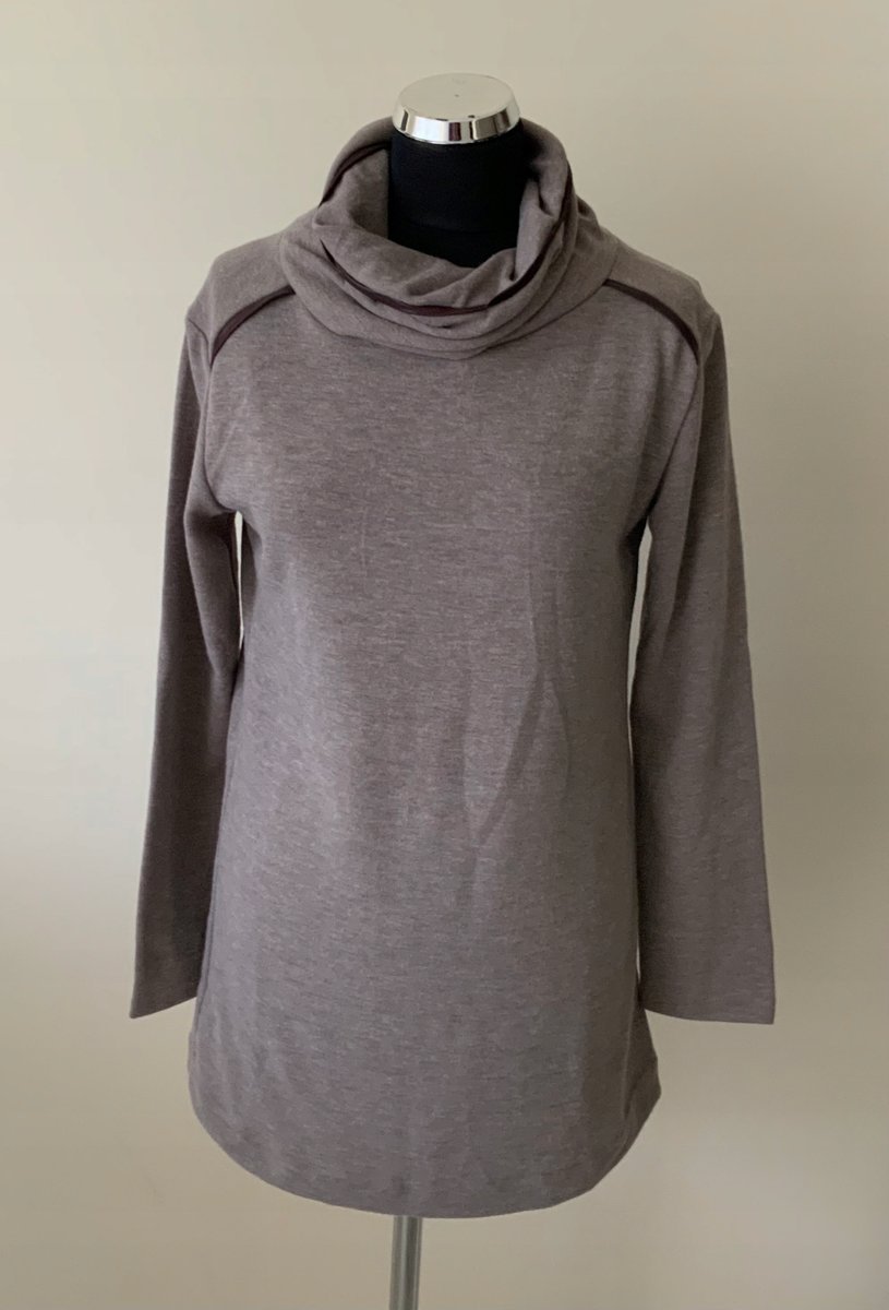 Sweter Z Golfem Damski Tunika Prezent