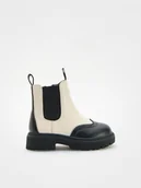 Buciki dla niemowląt - Reserved - Botki z imitacji skóry - złamana biel - miniaturka - grafika 1