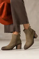 Botki damskie - Ciemnobeżowe botki skórzane damskie Sergio Leone obcas klocek przeszyta cholewka YG74678-H - miniaturka - grafika 1