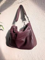 Torebki damskie - Bordowa skórzana torebka na ramię - miniaturka - grafika 1