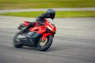 Czasopisma - Track days na motocyklu - Tor Poznań - miniaturka - grafika 1