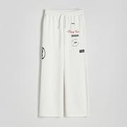 Spodnie damskie - Reserved - Spodnie dresowe z nadrukiem - Biały - miniaturka - grafika 1