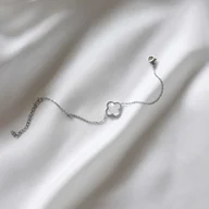 Bransoletki - Bransoletka damska biała pojedyncza koniczynka ze stali jubilerskiej - miniaturka - grafika 1