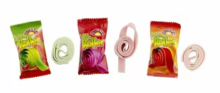 GUMA DO ŻUCIA W ROLCE TRZY SMAKI 15G - Gumy do żucia, lizaki, dropsy - miniaturka - grafika 1