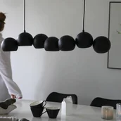 Lampy sufitowe - Markslöjd Lampa wisząca Cupolo, czarna, żelazo, długość 101 cm, 7-punktowa - miniaturka - grafika 1