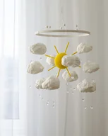 Karuzele dla niemowląt - Karuzela z chmurkami i słońcem - mobil do łóżeczka i dekoracja dziecięca - miniaturka - grafika 1