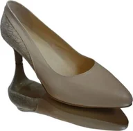 Czółenka - BnW Skórzane beżowe czółenko H i G ze złotym wzorkiem - miniaturka - grafika 1