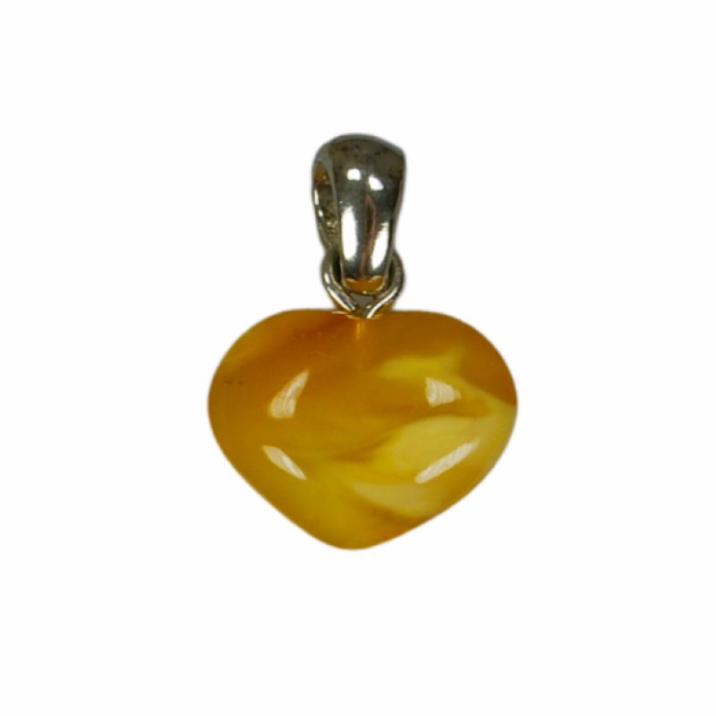 Wisiorek serduszko z mlecznego bursztynu