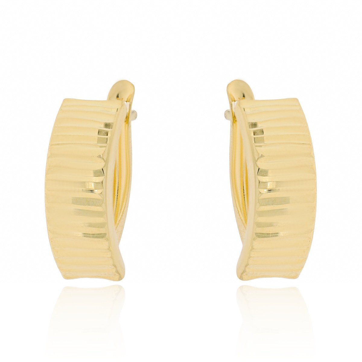 Złote kolczyki grawerowane na angielskim zapięciu pr. 333