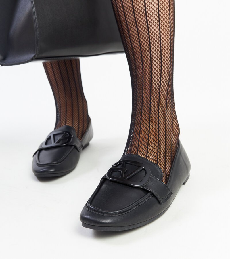 Czarne mokasyny z klamerką Delgi-37