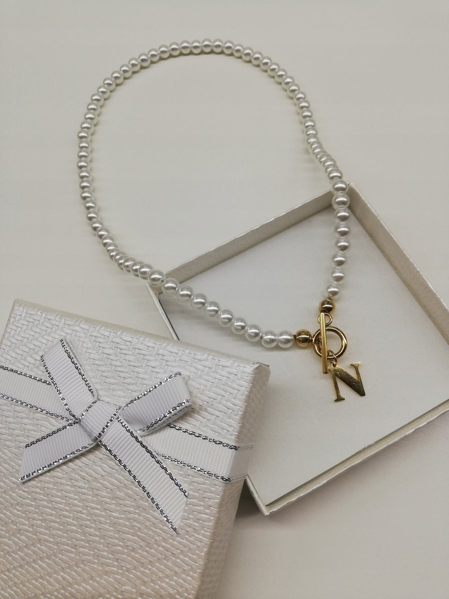 naszyjnik perły literka + bransoletka + pudełko STAL