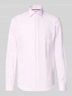 Koszule męskie - Koszula biznesowa o kroju regular fit z bawełny z kołnierzykiem typu kent - miniaturka - grafika 1