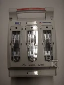 Bezpieczniki elektryczne - Rozłącznik izolacyjny bezpiecznikowy RBK 1 PRO V - miniaturka - grafika 1
