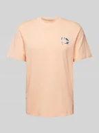 Koszulki męskie - T-shirt o luźnym kroju z nadrukiem z logo - miniaturka - grafika 1