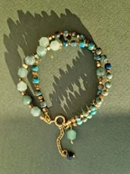 Bransoletki - Złoto-turkusowa, podwójna bransoletka Błękitna Laguna z zawieszkami - miniaturka - grafika 1