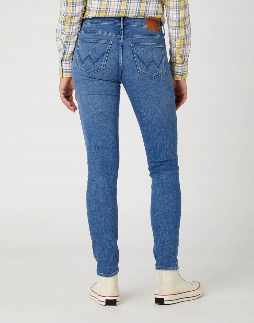 WRANGLER SKINNY RAVEN W28K4736Y 112332349 27/32