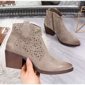Botki damskie - Kowbojki skórzane damskie ażurowe beżowe S.Barski beżowy - miniaturka - grafika 1