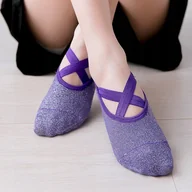 Skarpetki damskie - Skarpetki antypoślizgowe do jogi pilates gimnastyka mieniące się fiolet - miniaturka - grafika 1