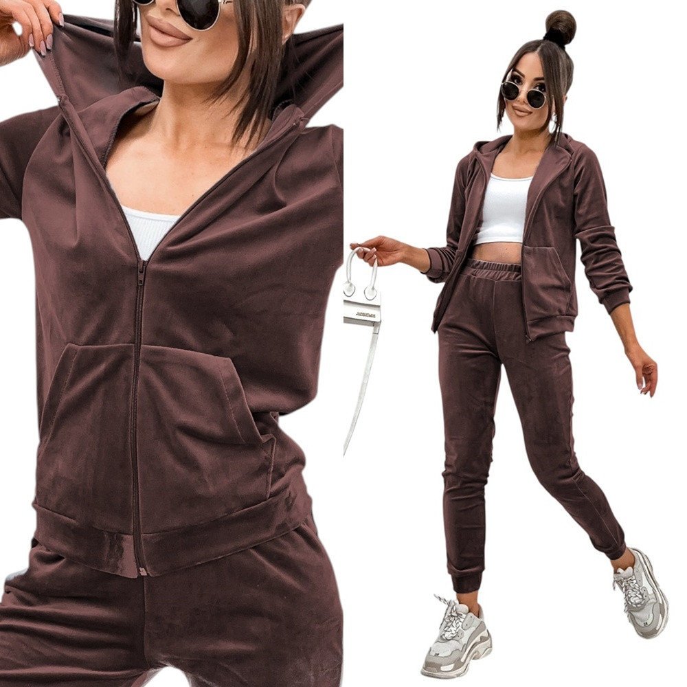 Damski Dres Komplet welurowy z kapturem L / 40