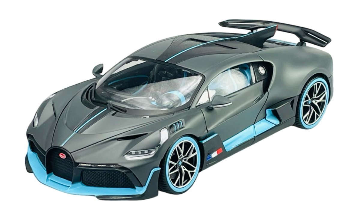 BBURAGO BUGATTI DIVO SZARY 1:18 11045
