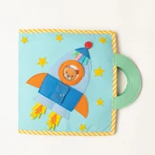 Zabawki sensoryczne - Książeczka Manipulacyjna, Tablica, Quiet Book, Montessori - Kosmos/ Jolly Designs - miniaturka - grafika 1