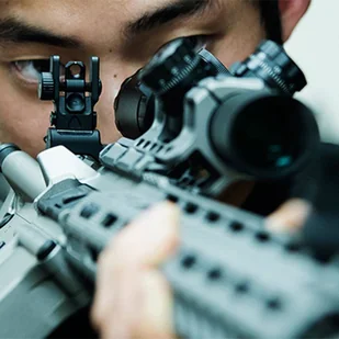 UTG - Przeziernik składany kątowy Accu-Sync - Czarny - MT-945 - Amunicja i osprzęt ASG - miniaturka - grafika 5