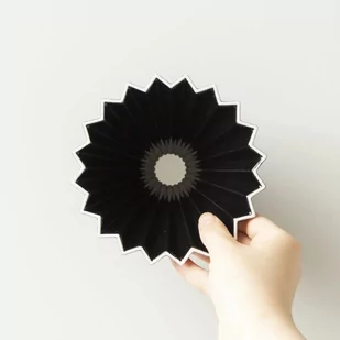 Ceramiczny Origami Dripper M - Czarny - Zaparzacze i kawiarki - miniaturka - grafika 3