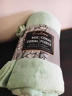 Koce - Miętowy koc dla dorosłych i dzieci 150x200 z puszystej tkaniny Coral, miękki i przyjemny w dotyku - miniaturka - grafika 1