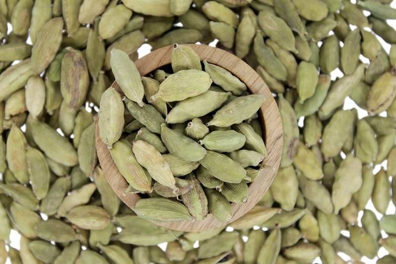 Kardamon Zielony 1kg Pełny owoc 99,5% Owoców W Kolorze Jasnym 5%