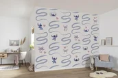 Wyposażenie pokoiku dziecięcego - Komar Fototapeta z włókniny - Lilo i Stitch Be Kind - wymiary 300 x 250 cm - Disney, tapeta, pokój dziecięcy, tapeta dziecięca - miniaturka - grafika 1