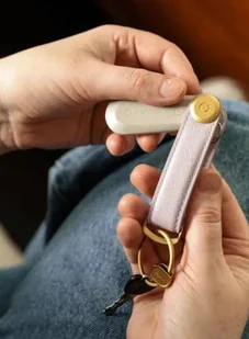 Lokalizator bluetooth Orbitkey x Chipolo Tracker v2- stone - Pozostałe akcesoria dla psów - miniaturka - grafika 5