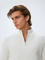 Swetry męskie - Reserved - Sweter z rozpinaną stójką - biały - miniaturka - grafika 1