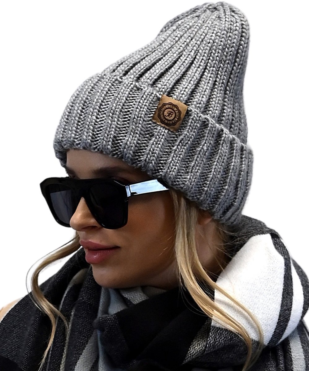 DAMSKA czapka CIEPŁA stylowa ZIMOWA wełna POLSKI produkt ZIMA modna szara