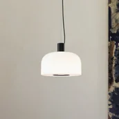 Lampy sufitowe - FLOS Lampa wisząca designerska Bellhop Glass S1, możliwość ściemniania, biały / opal, sypialnia, szkło - miniaturka - grafika 1