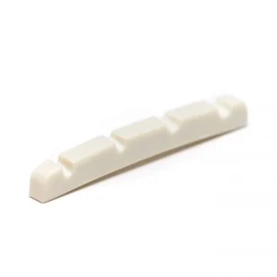 Graphtech Graphtech PQL-1204-00 - P-Bass Nut, Curved Bottom, Slotted, 4-String, 0,125 width, siodełko do gitary basowej - Inne akcesoria gitarowe - miniaturka - grafika 1