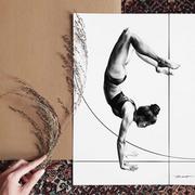 Plakaty - minimalistyczny plakat joga pozycja Skorpiona - miniaturka - grafika 1