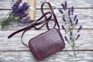 Torebki damskie - Torebka Na Ramię Menbur Tłoczona Bordowa - miniaturka - grafika 1