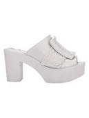 Klapki i japonki damskie - Melissa Klapki w kolorze białym - miniaturka - grafika 1