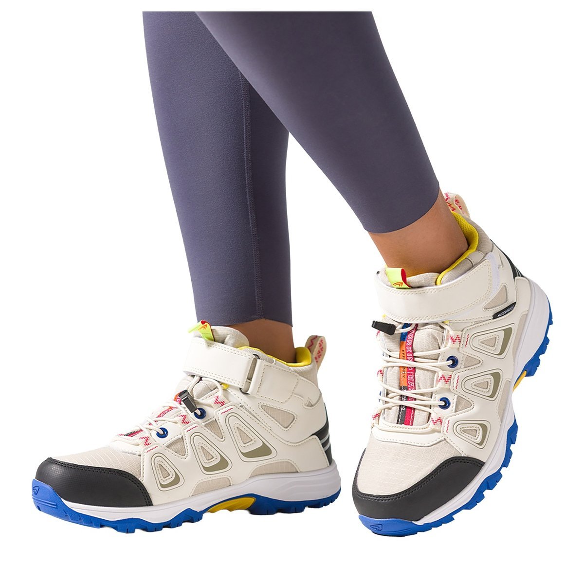 Kremowe buty trekkingowe damskie wodoodporne na bieżnikowanej podeszwie z regulowaną elastyczną sznurówką pasek na rzep beżowe wstawki Casu 7394-7D-36