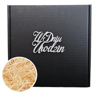 Zestawy upominkowe - KARTON OZDOBNY OPAKOWANIE PREZENTOWE NA URODZINY UPOMINKOWE PUDEŁKO NA PREZENT 32x32 - miniaturka - grafika 1