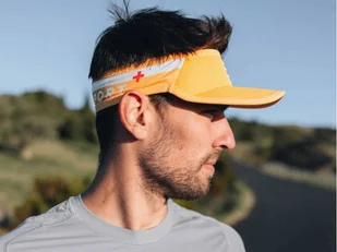 COMPRESSPORT Daszek biegowy ULTRALIGHT VISOR V2 white/citrus - Czapki i chusty sportowe damskie - miniaturka - grafika 6