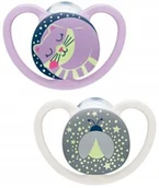 Smoczki uspokajające - Nuk 739658 SMOCZEK USPOKAJAJĄCY SILIKONOWY SPACE NIGHT 18-36 2SZT/PUD - miniaturka - grafika 1