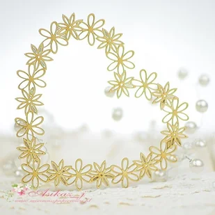 Kwiatuszkowa ramka serduszko - Scrapbooking - miniaturka - grafika 1