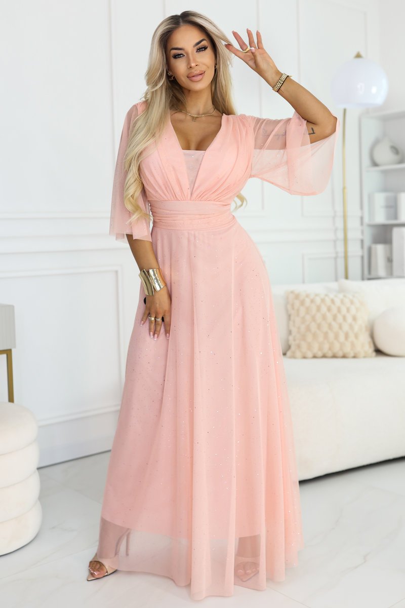 654-4 Długa połyskująca sukienka plus size z dekoltem i transparentnym rękawkiem - brzoskwiniowa - UNI