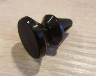 Uchwyt samochodowy magnetyczny czarny na kratkę - Uchwyty samochodowe do telefonów - miniaturka - grafika 1